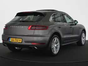 Porsche Macan (2015) thumbnail 3
