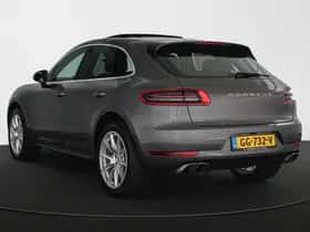 Porsche Macan (2015) thumbnail 4