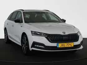 Škoda Octavia (2022) thumbnail 2