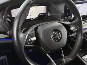 Škoda Octavia (2022) thumbnail 12