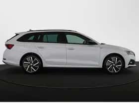 Škoda Octavia (2022) thumbnail 33