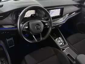 Škoda Octavia (2022) thumbnail 5