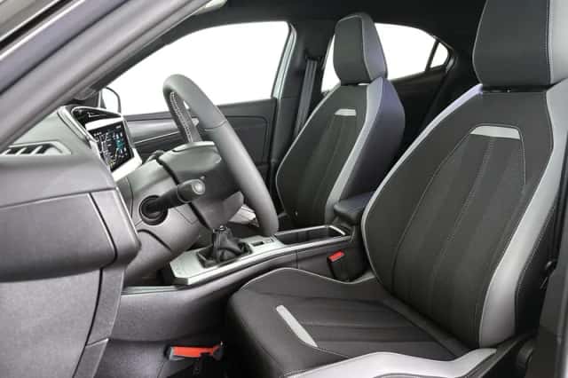 Opel Mokka (2025) thumbnail 6
