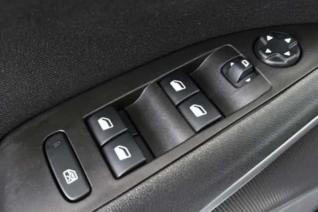 Opel Crossland (2021) thumbnail 26