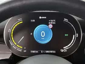 MINI Electric (2024) thumbnail 12