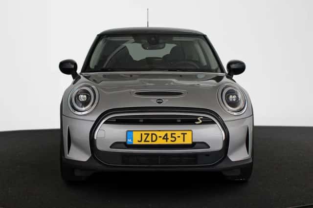 MINI Electric (2024) thumbnail 15