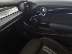 MINI Electric (2024) thumbnail 21