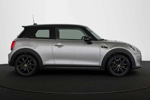 MINI Electric (2024) thumbnail 33