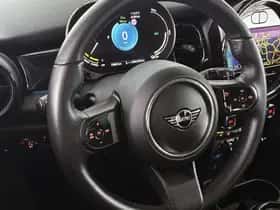 MINI Electric (2024) thumbnail 8