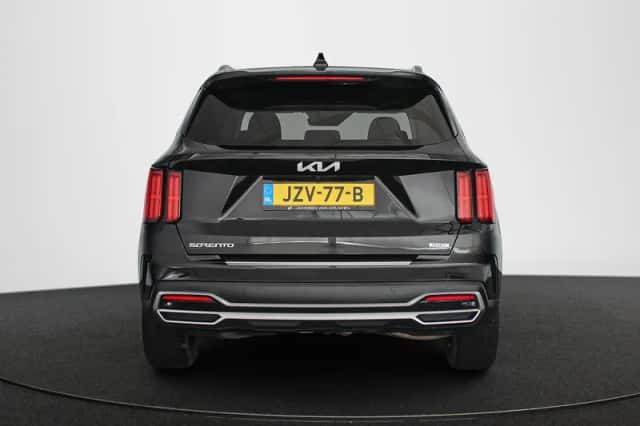 Kia Sorento (2022) thumbnail 17