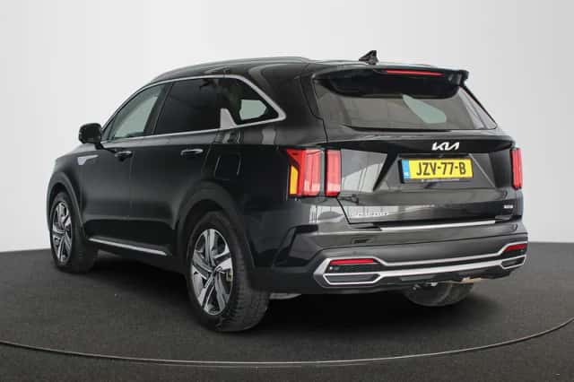 Kia Sorento (2022) thumbnail 4
