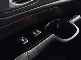 Kia Sorento (2022) thumbnail 45