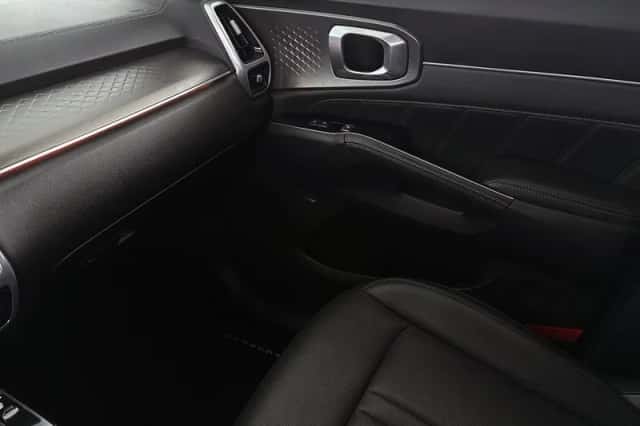 Kia Sorento (2022) thumbnail 51