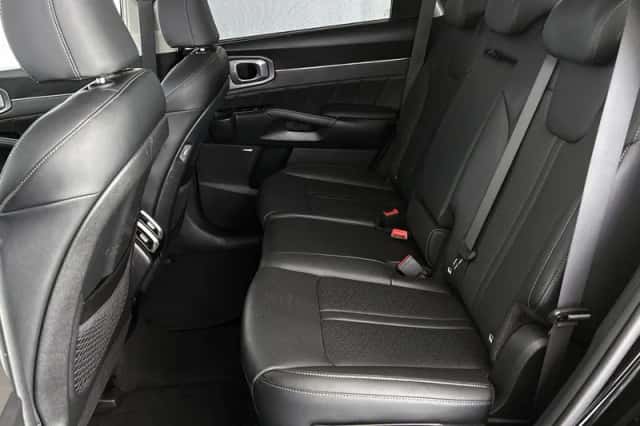 Kia Sorento (2022) thumbnail 7