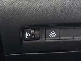 Peugeot 208 (2021) thumbnail 20