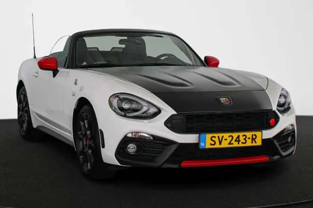 Abarth 124 Spider (2016) thumbnail 2