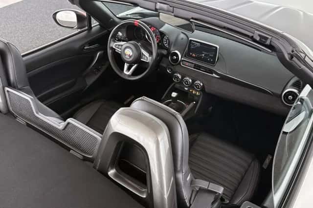 Abarth 124 Spider (2016) thumbnail 43