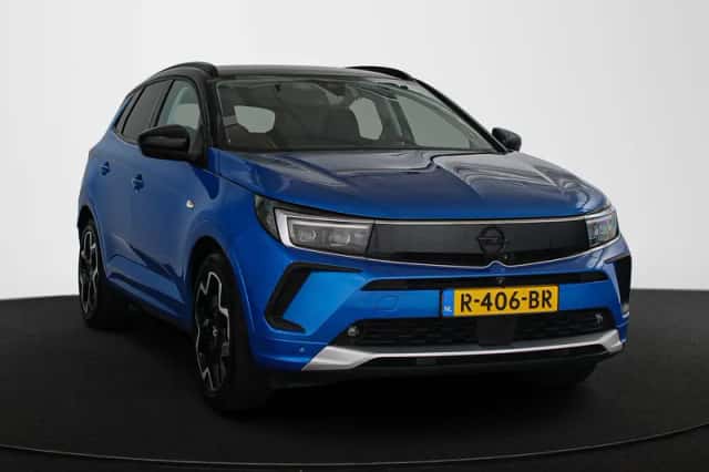 Opel Grandland (2022) thumbnail 2