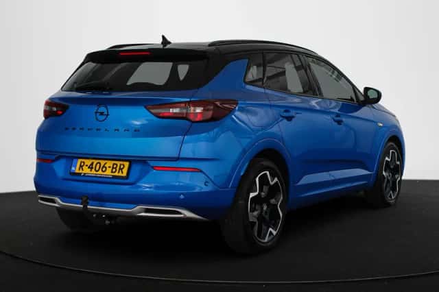 Opel Grandland (2022) thumbnail 3
