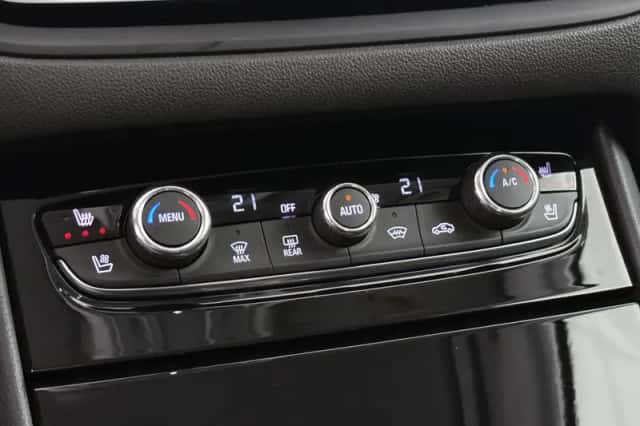 Opel Grandland (2022) thumbnail 26