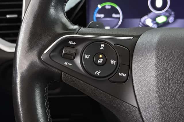 Opel Grandland (2022) thumbnail 33