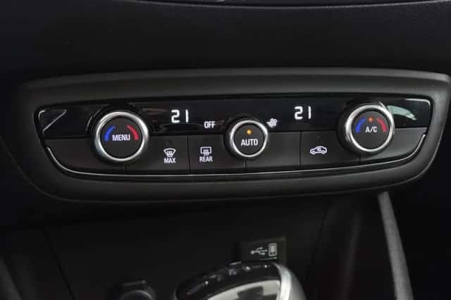 Opel Crossland X (2019) thumbnail 19