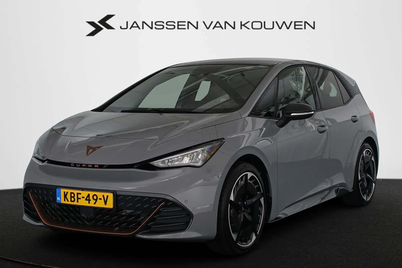 CUPRA Born (2023) — foto 1