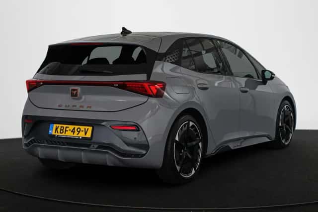 CUPRA Born (2023) thumbnail 3