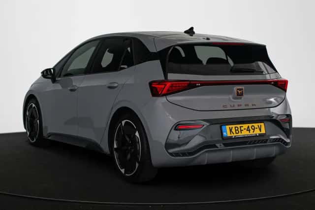 CUPRA Born (2023) thumbnail 4