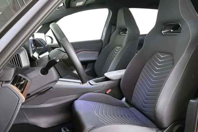CUPRA Born (2023) thumbnail 6