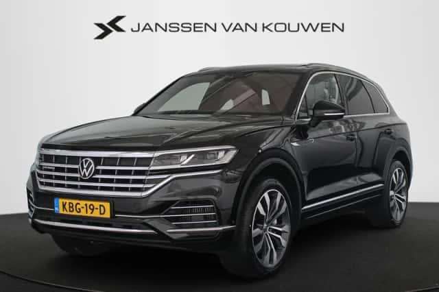Volkswagen Touareg (2022) thumbnail 1