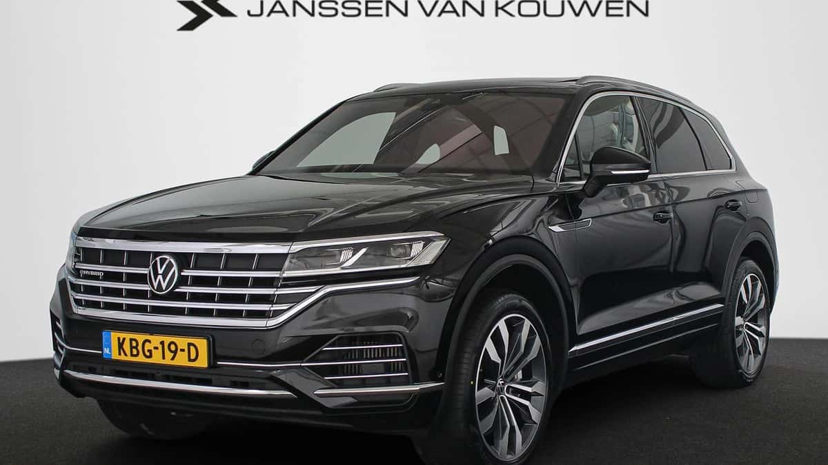 Volkswagen Touareg (2022) — foto 1