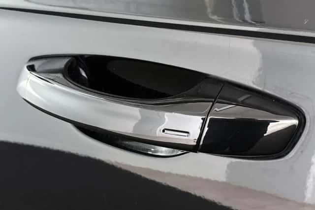 Volkswagen Touareg (2022) thumbnail 22
