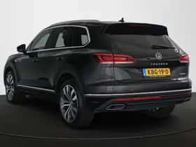 Volkswagen Touareg (2022) thumbnail 4