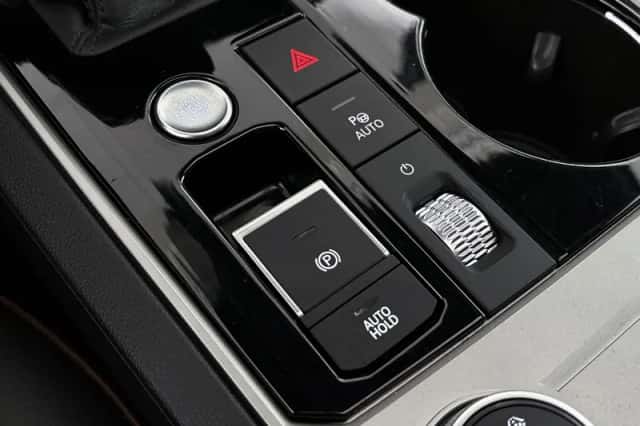 Volkswagen Touareg (2022) thumbnail 54