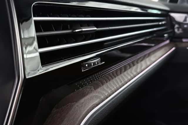 Volkswagen Touareg (2022) thumbnail 55