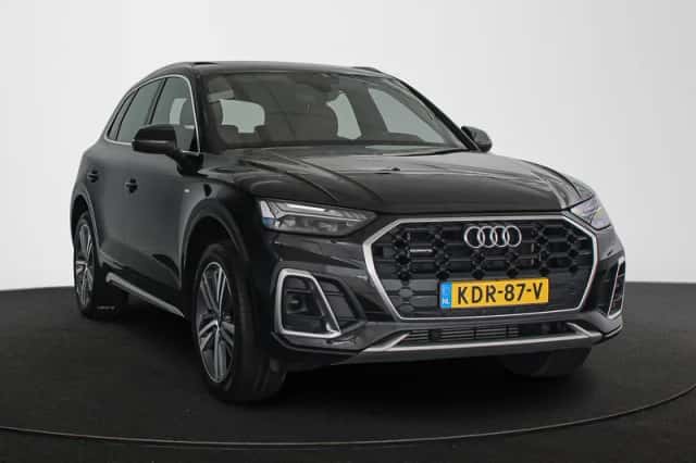 Audi Q5 (2021) thumbnail 2