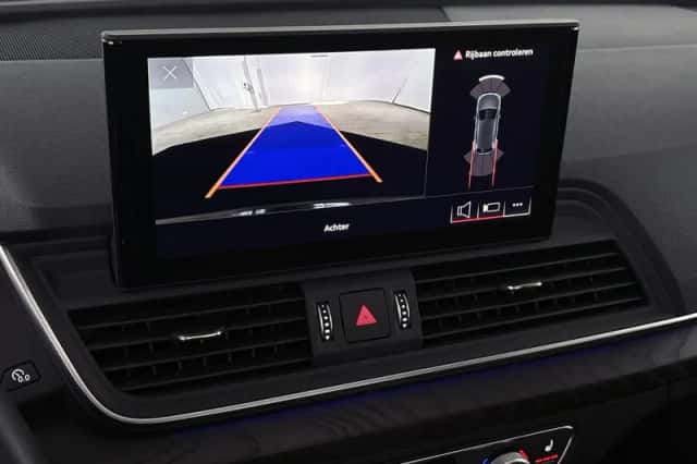 Audi Q5 (2021) thumbnail 18