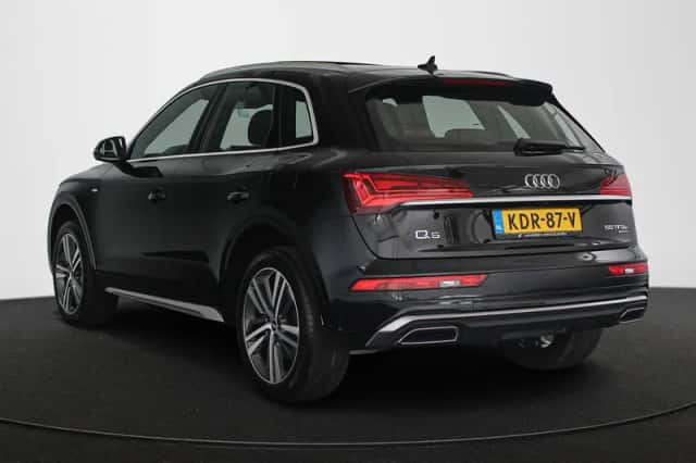 Audi Q5 (2021) thumbnail 4
