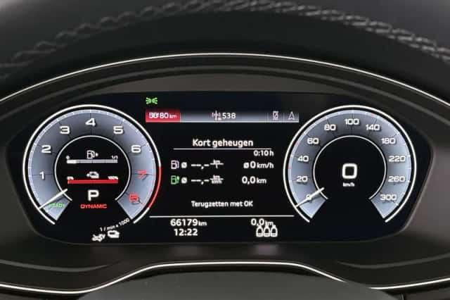 Audi Q5 (2021) thumbnail 32