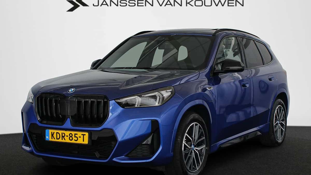 BMW X1 (2023) — foto 1