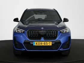 BMW X1 (2023) thumbnail 16