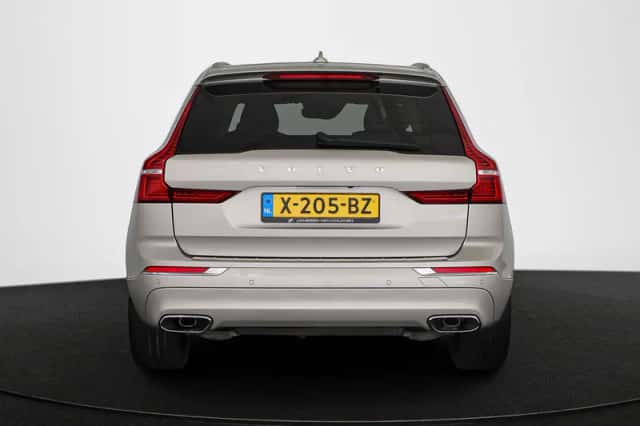 Volvo XC60 (2021) thumbnail 17