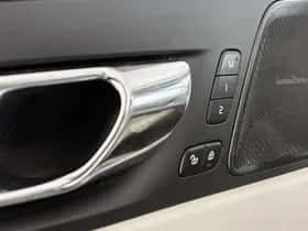 Volvo XC60 (2021) thumbnail 21