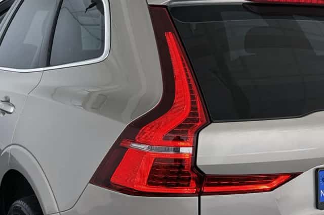 Volvo XC60 (2021) thumbnail 25