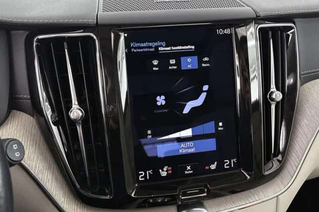 Volvo XC60 (2021) thumbnail 28