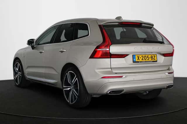 Volvo XC60 (2021) thumbnail 4