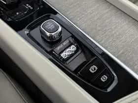 Volvo XC60 (2021) thumbnail 46