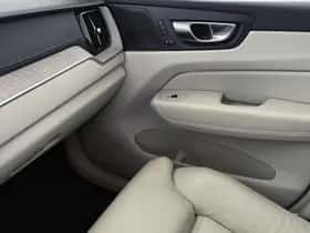 Volvo XC60 (2021) thumbnail 49