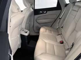 Volvo XC60 (2021) thumbnail 7